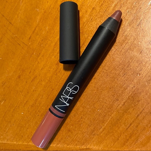 NARS Satin Lip Pencil Bansar 💋 - Picture 5 of 11